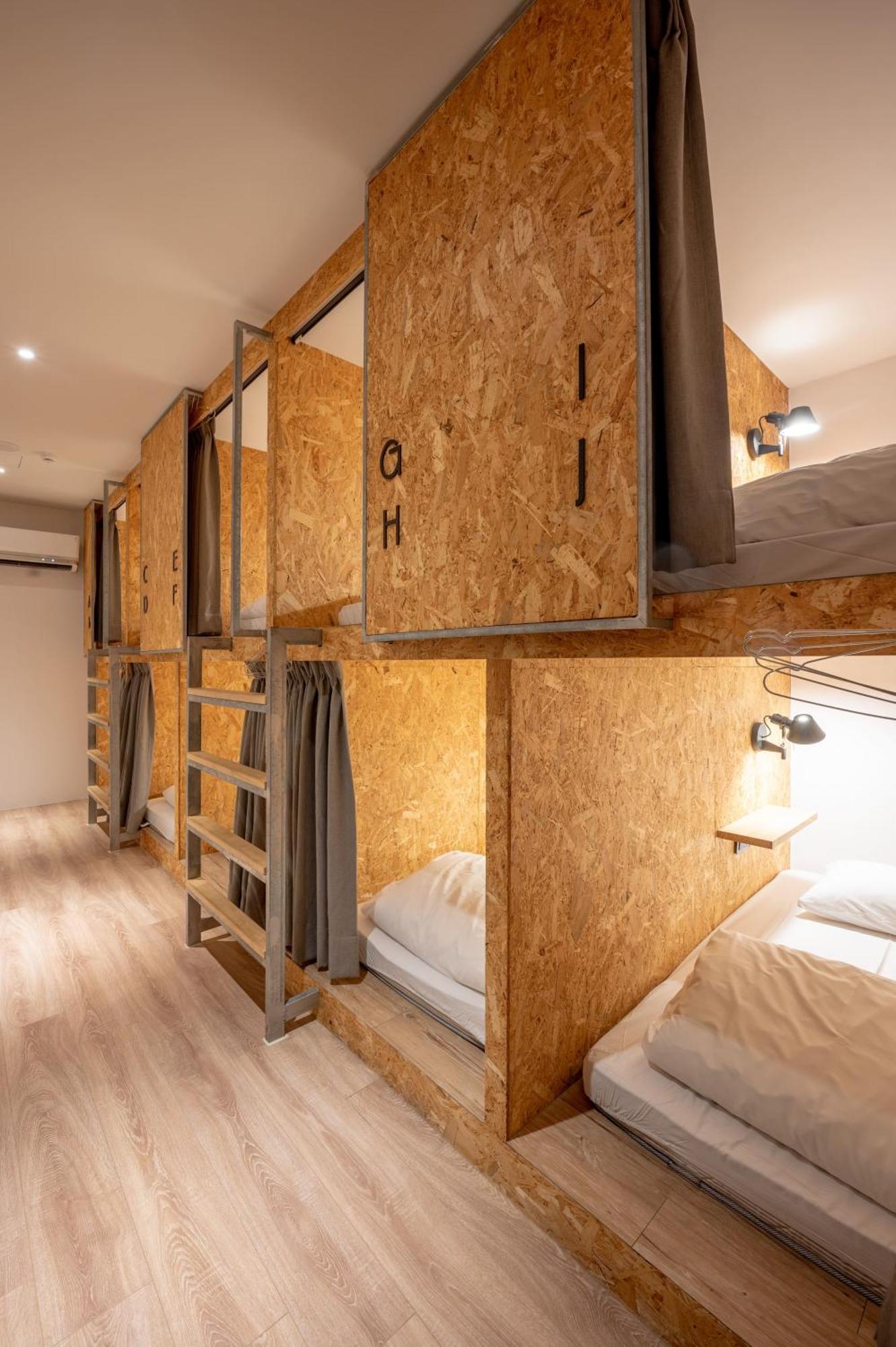 Light Hostel Hualien Exterior photo
